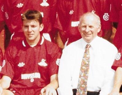 Clues: One has fellow footballing brothers, the other, unfortunately, needs no introduction