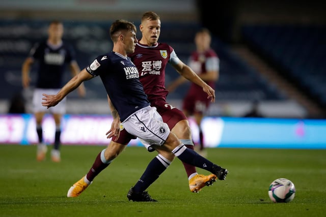 Portsmouth look to have ended their pursuit of Millwall midfielder Ben Thompson, with the midfielder set to remain with the Lions despite struggling for first team football under Gary Rowett. (The News)