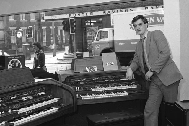 Remember this from 1982. The Harrison Organ Shop is in the picture but did you like to pay a visit?