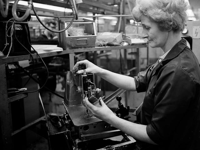Producing sewing machines at Singers Factory at Clydebank, 1960s.