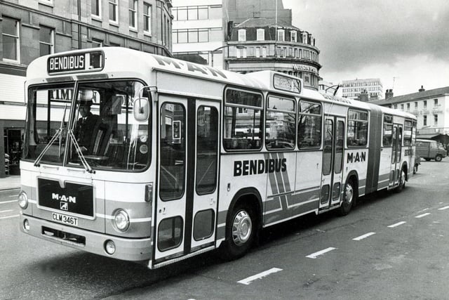 A Bendibus pictured on Pinstone Street, Sheffield, in 1981