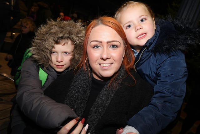 Ella Dorey and her children, Riley, 9, and Amelia, 4. Picture: Chris Moorhouse (251121-33).