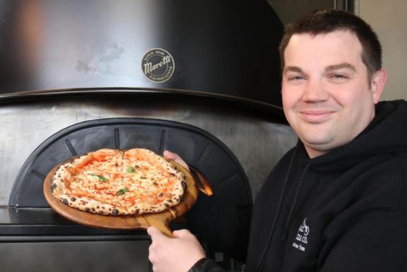 This authentic pizza stall in the New Wool Market will be re-opening for takeaway's on January 8, 2021. They have also recently started selling make your own at home kits for anyone who wants to learn how to make Neapolitan style pizza themselves.