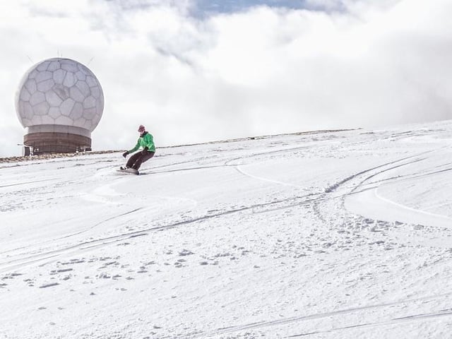 Lowther Hills Ski Club is the South of Scotland's only snowsports centre and community-owned.
It has received a 4.6 star rating on Google Reviews thanks to its family-friendly, warm atmosphere and tows with dazzling views which unpaid volunteers work hard to maintain all year round.
While smaller, this snowsports centre offers a 140 metre-long rope tow in the village of Leadhills which is perfect for beginners, as well as a 400 metre-long rope tow on Lowther Hill for more advanced skiiers and snowboarders.
Lowther Hill Ski Club, 3 California Pl, Wanlockhead, Biggar ML12 6XT