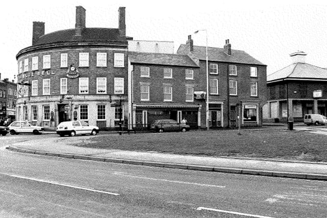 Chesterfield Retro photo from Chesterfield Library\Chesterfield Borough Council. Looking towards Saltergate from Hollywell Street 1994