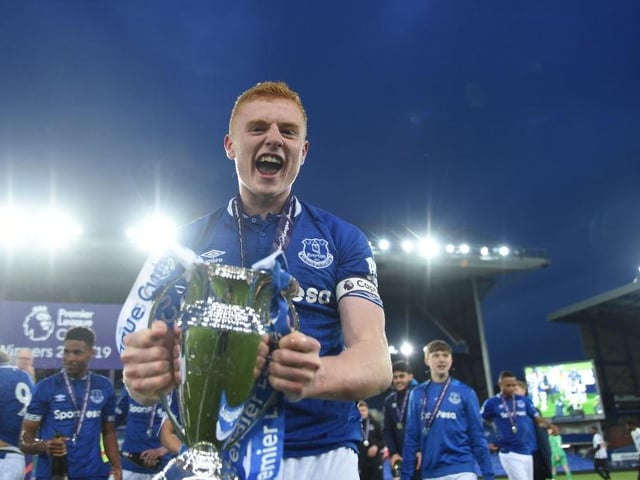 Sunderland are nearing a move for free agent Morgan Feeney. The 21-year-old centre-back was released by Everton this summer. Feeney, who had a short loan spell with Tranmere Rovers, has played twice for the Toffees. (Football Insider)