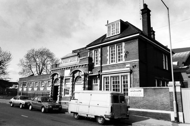 A view of Heeley Swimming  Baths in 1990