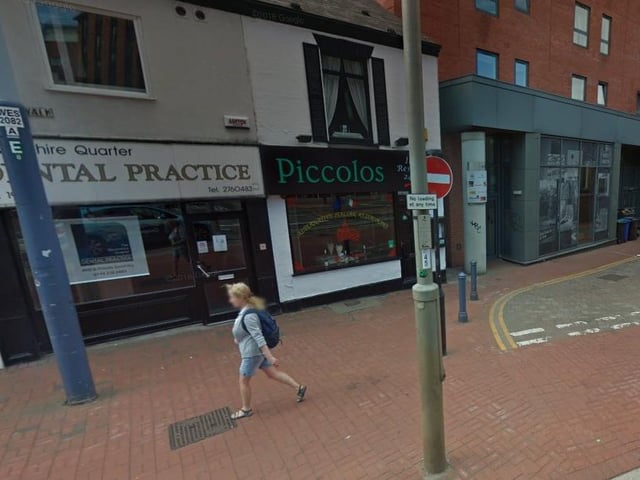 Piccolo's on Convent Walk is rated 4.7 out of 5 on Google, with 389 reviews. It has received praise for its high-quality food.