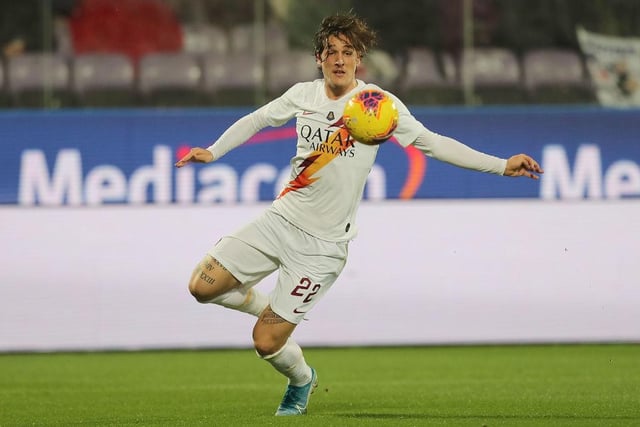 Liverpool are plotting a move for Roma’s Nicolo Zaniolo amid suggestions the Serie A club could be forced to sell some of their best players this summer. (Corriere dello Sport via Sports Mole)