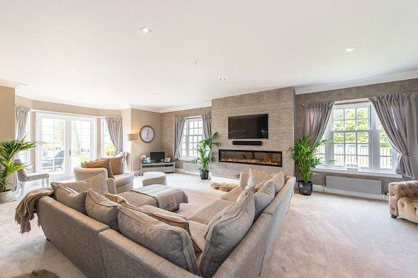 Sitting room.