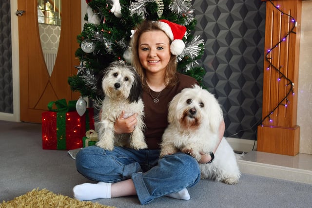 Ashlee Easton has had her last life-saving cancer vaccine in NYC and wants to thank everyone for raising over £244k for her treatment. Ashlee with her dogs Marlee, a Cotonoodle and Angel, a Coton De Tulear.