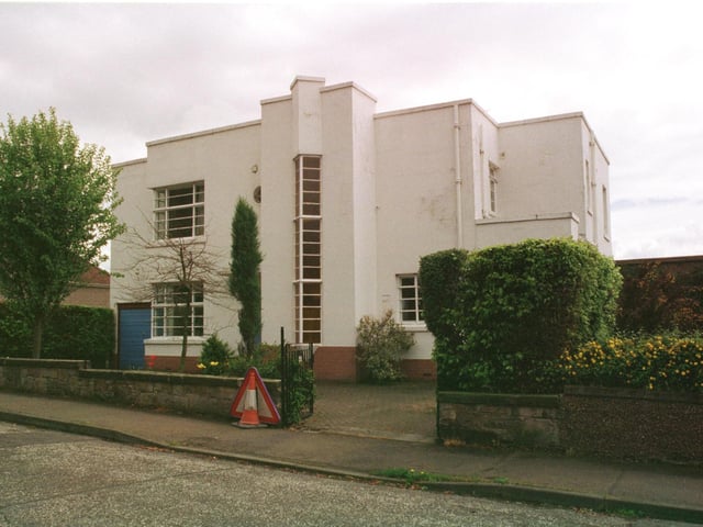 Another fine residential example of art moderne in Edinburgh is 30 Old Kirk Road, designed by Sir James Miller in 1931.