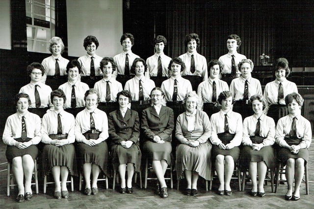 The 1961 sixth form at Abbeydale Girls' Grammar School with Miss Williams, Dr Green (Headmistress) and Miss Lucas