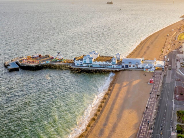 Eerie pictures of Portsmouth from the Easter weekend. Pictured: South Parade Pier