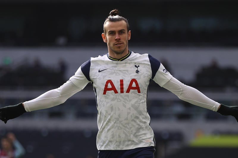 Tottenham's on-loan forward Gareth Bale will insist Real Madrid honour the final year of his £600,000-a-week contract, even if the Wales international leaves the Spanish champions in the summer. (Mirror)