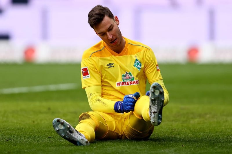 Burnley are making a move to bring Werder Bremen goalkeeper Jiri Pavlenka to Turf Moor amid speculation linking Nick Pope with Tottenham. (Bild)

 (Photo by Martin Rose/Getty Images)