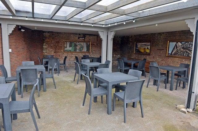 The Hare & Hounds at Warsop is now back to normal but it’s up to the individual if they still want to wear masks.
Hand sanitizers are available for customer use throughout the pub.