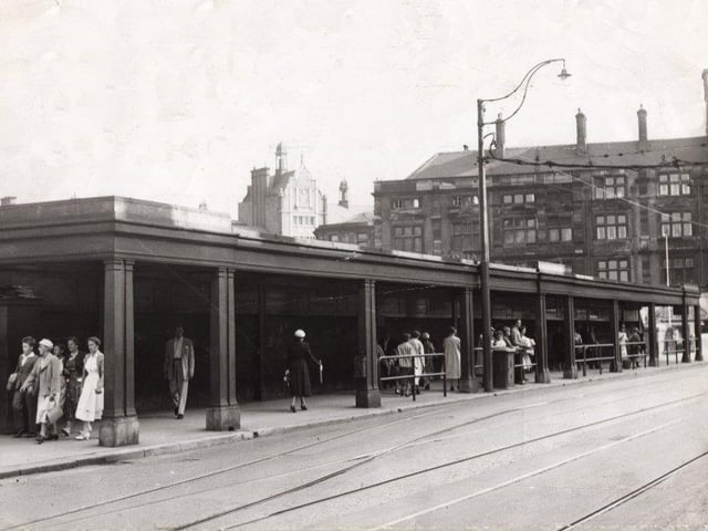 Bus shelters on Pinstone Street, Sheffield, in September 1959
