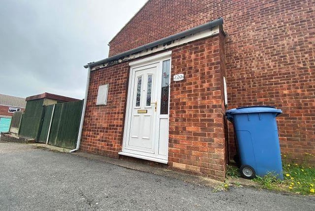 Viewed 845 times in the last 30 days. This two bedroom flat is on the first floor and has off street parking, it is available from the end of August. Marketed by Leaders, 01623 355003.