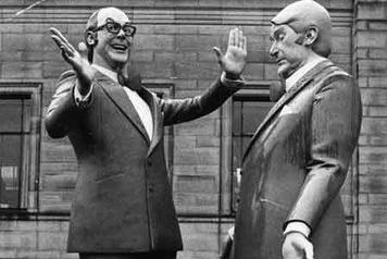 Morecambe and Wise statue in Weston Park, 1978 (S31138)