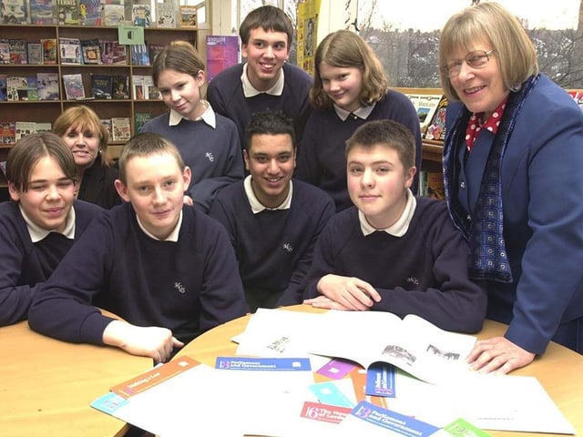Myers Grove parliament - Hillsborough MP Helen Jackson is pictured with some of the Myers Grove after school Drama Group who are taking part in a national debating competition, January 2001
