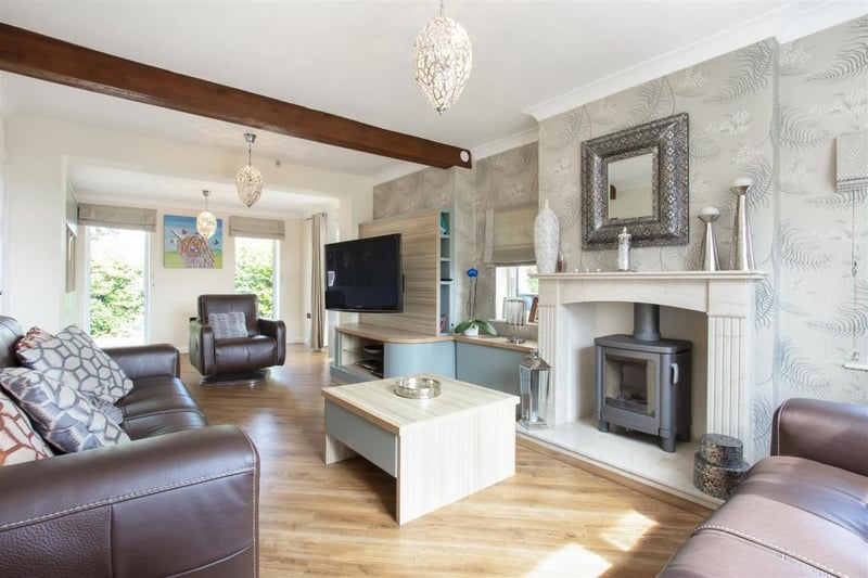 The property is located in the pretty village on Handley, surrounded by picturesque Derbyshire countryside on the outskirts of Chesterfield and Woolley Moor.