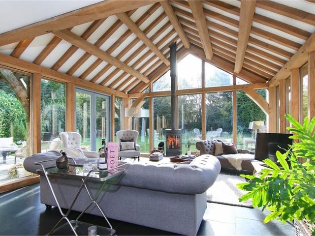 Sitting room.