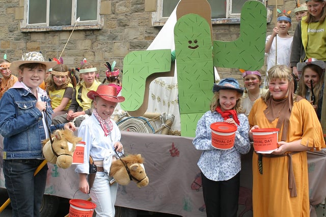 Guides  in 2006 on the wild west float for Whaley Bridge Carnival