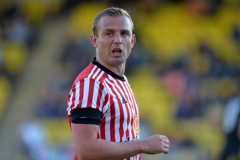 Lee Cattermole was released by VVV-Venlo in 2020, shortly after the season was abandoned as a result of the coronavirus pandemic. Cattermole has since retired and recently featured as a pundit on Sky Sports during Sunderland's win against Ipswich Town.