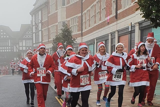 Did you spot the Santas running through Chesterfield town centre on Sunday?