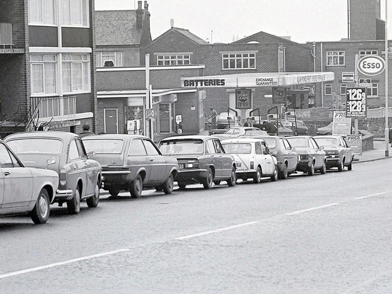 Huge queues for fuel on Stockwell Gate - can you remember why?