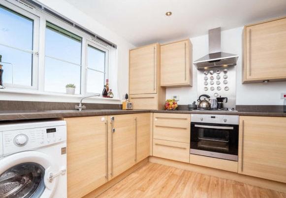 4 bedroom town house for sale