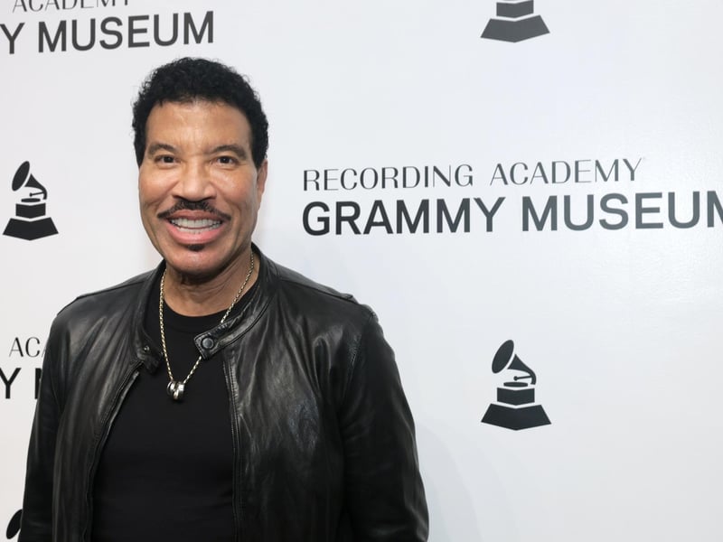 Music icon Lionel Richie will bring his timeless hits and smooth vocals to the OVO Hydro. Expect a night of classic soul and pop anthems.