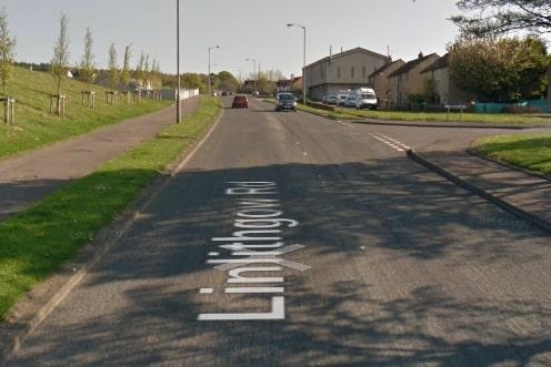 Temporary traffic lights will be in place on Linlithgow Road, Bo'ness until November 30 due to work by ScottishPower. Google.
