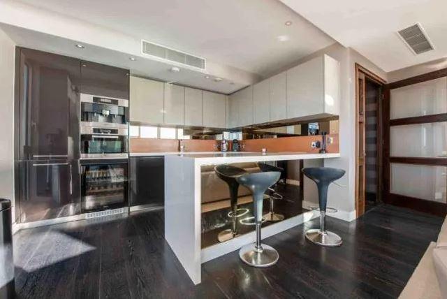 Lipstick Tower - £1.1m - two bedroom