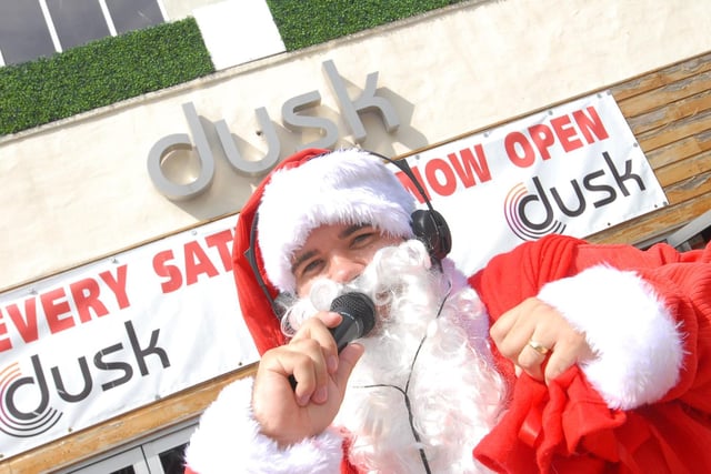 Santa paid a visit to Dusk in 2008. Did you get to meet him?