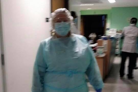 Picture sent in by - Michelle Hardy
Gillian Thompson is a multiskilled worker at kKing's Mill Hospital who has be working tirelessly through the pandemic, .. defo deserves a shout out !