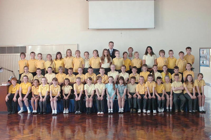 The Fens Primary School leavers in 2009. Who do you recognise?