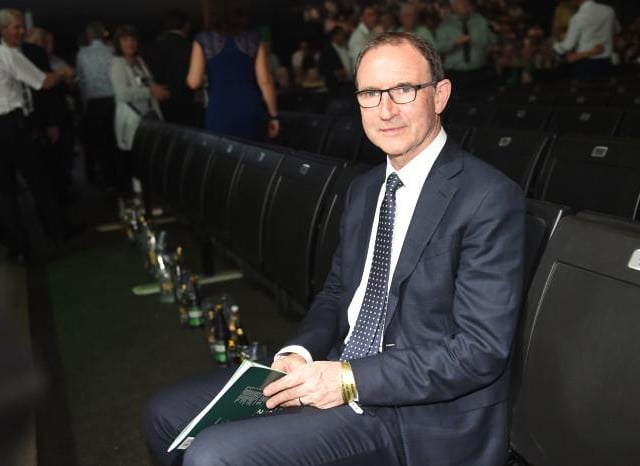 Former Celtic manager Martin O'Neill believes his former charge Neil Lennon will land 10-in-a-row despite the Old Firm defeat (Scottish Sun)