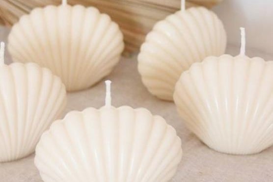 Sculpt Homes sell candles that make great gifts.
