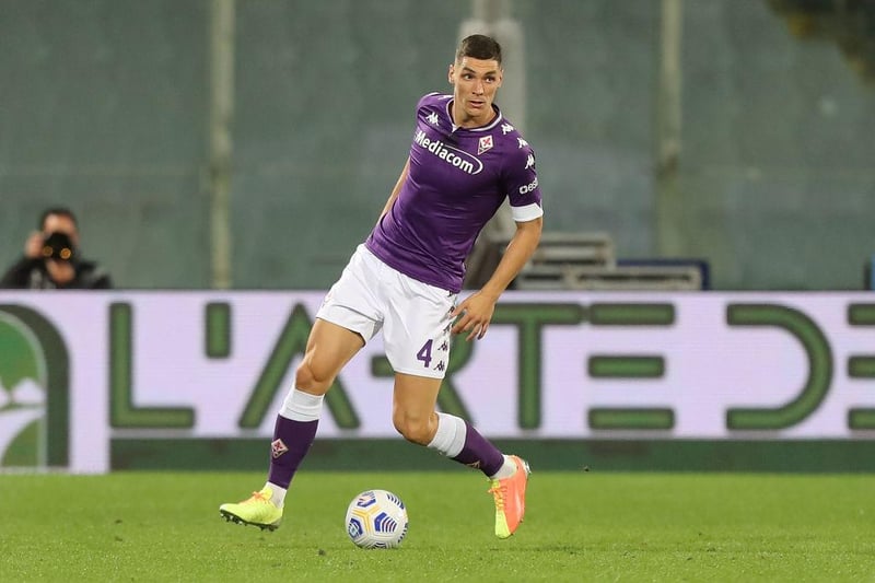Manchester United, Tottenham and Liverpool are interested in Fiorentina defender Nikola Milenkovic, whose contract expires at the end of next season.  (Calciomercato)