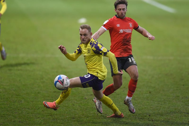 Former £11m-rated attacking midfielder Alex Pritchard is said to be finalising the details of a deal that will see him link up with Lee Johnson.