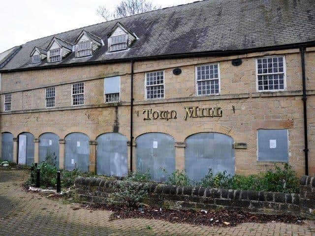 The Town Mill dates back to 1850 when it began life as a water-powered corn mill, before eventually becoming a pub from 1969 to 2010. 
It was a firm favourite with locals until it closed it's doors.