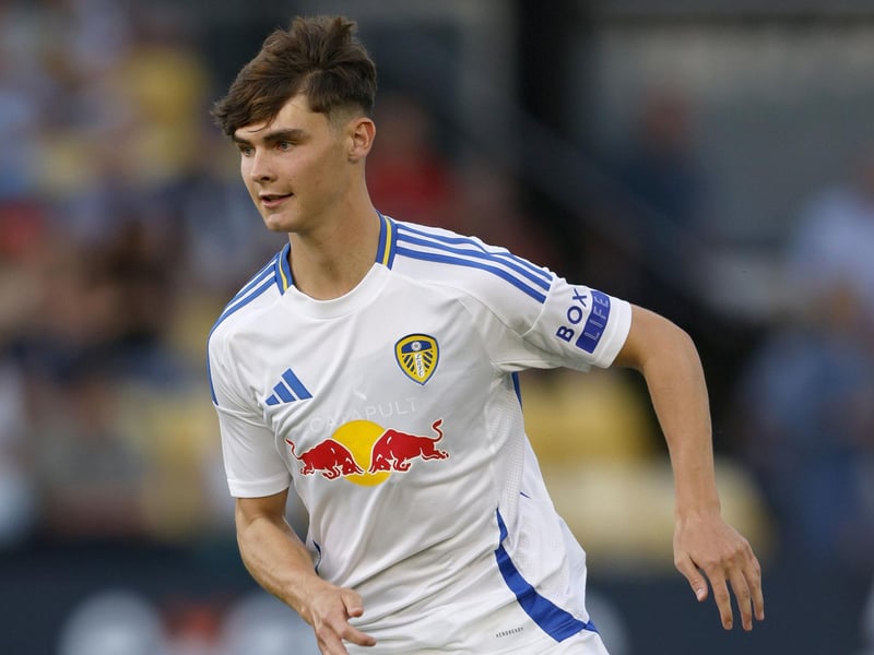 Young midfielder Crew may be given the chance to make his full debut in the FA Cup Third Round. Ilia Gruev will still be out injured, while Ethan Ampadu has only recently returned to the pitch and may be needed at centre-half anyway. Therefore Daniel Farke could choose to protect the likes of Joe Rothwell and Ao Tanaka from additional load.