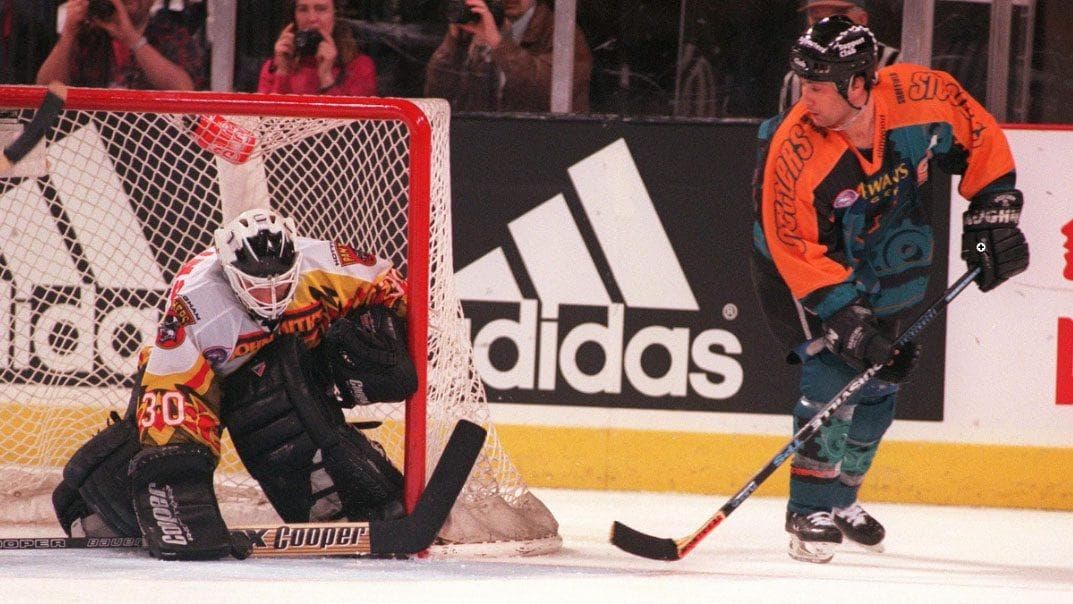 Tony Handle Last Sheffield performance for Steelers' 'Sir' Tony Hand, Britain's ...