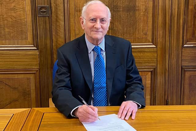 Dr Alan Billings has been sworn in as South Yorkshire Police and Crime Commissioner following his election victory yesterday. The swearing in ceremony took place at Barnsley Town Hall.
