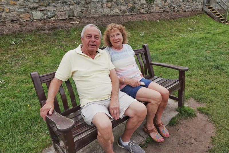 Alan and Linda from Sollihul came up for week and because the castle closure has been extended they now won't see in it. They have pre-booked tickets for lots of other places, though, and it's their first time in Northumberland.