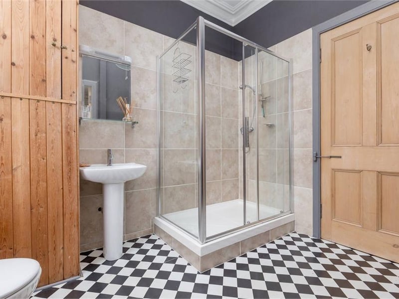En-suite shower room.