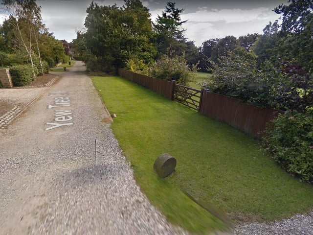 Properties on Yew Tree Close, Harrogate, sold for an average price of £1,343,275, between 2010 and 2020.