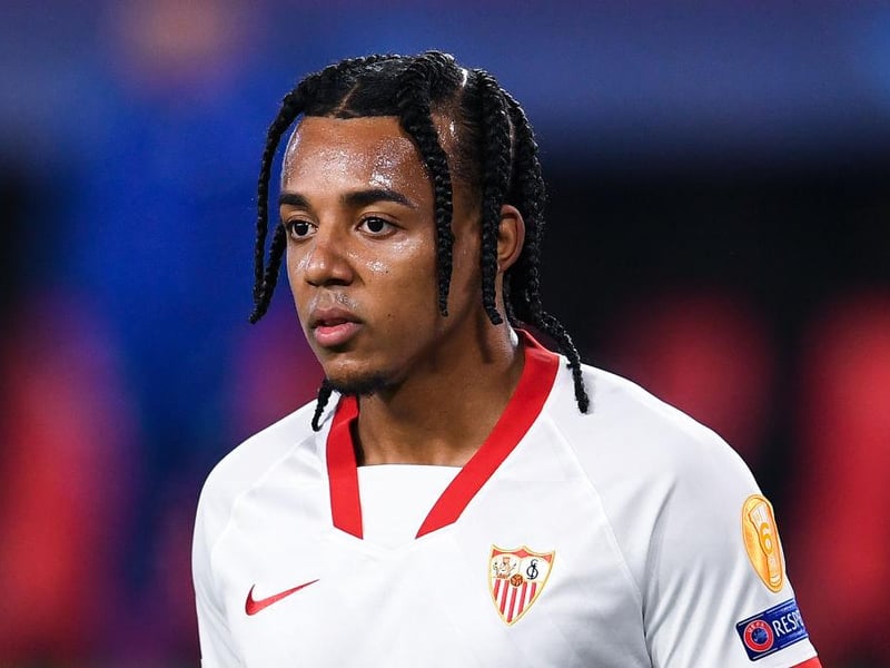 Manchester United continue to monitor Sevilla defender Jules Kounde, though are reluctant to meet his £68million buy-out clause. The Red Devils have also been offered Fiorentina's Nikola Milenkovic. (Daily Mail)